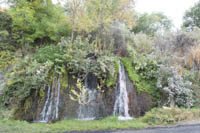 Small waterfalls still flow on the road to the falls, even in the autumn